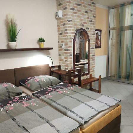 Apartman Holandska 120 Beroun Beroun  Exteriör bild