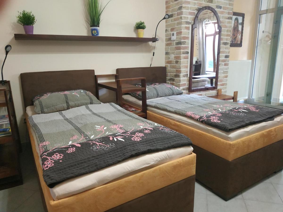 Apartman Holandska 120 Beroun Beroun  Exteriör bild